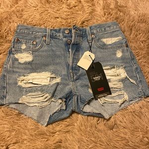 Levi’s high rise 501 shorts